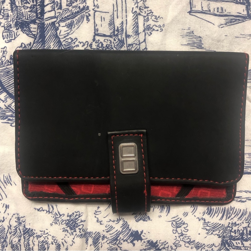 OEM Nintendo DS black/red Carrying Case 3 game Storage